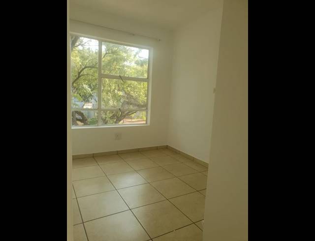 3 BEDROOM APARTMENT FOR SALE IN WESTDENE